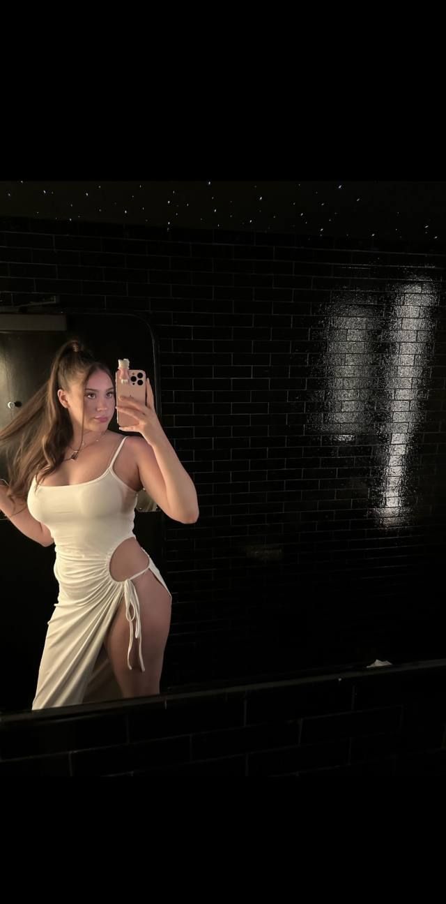 I’m available for fun 🥰💦🥩🍑🍆 - Image 3